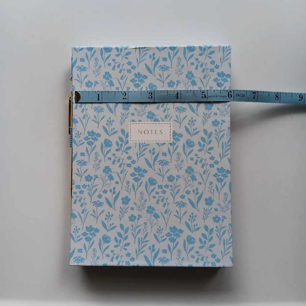New Eccolo Gooseberry Moon Notepad with Pen Flowers Lined Blue White Gold